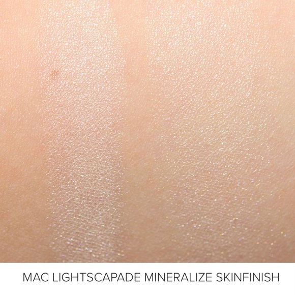 *SOLD* MAC Lightscapade Skinfinish Powder - Picture 7 of 9